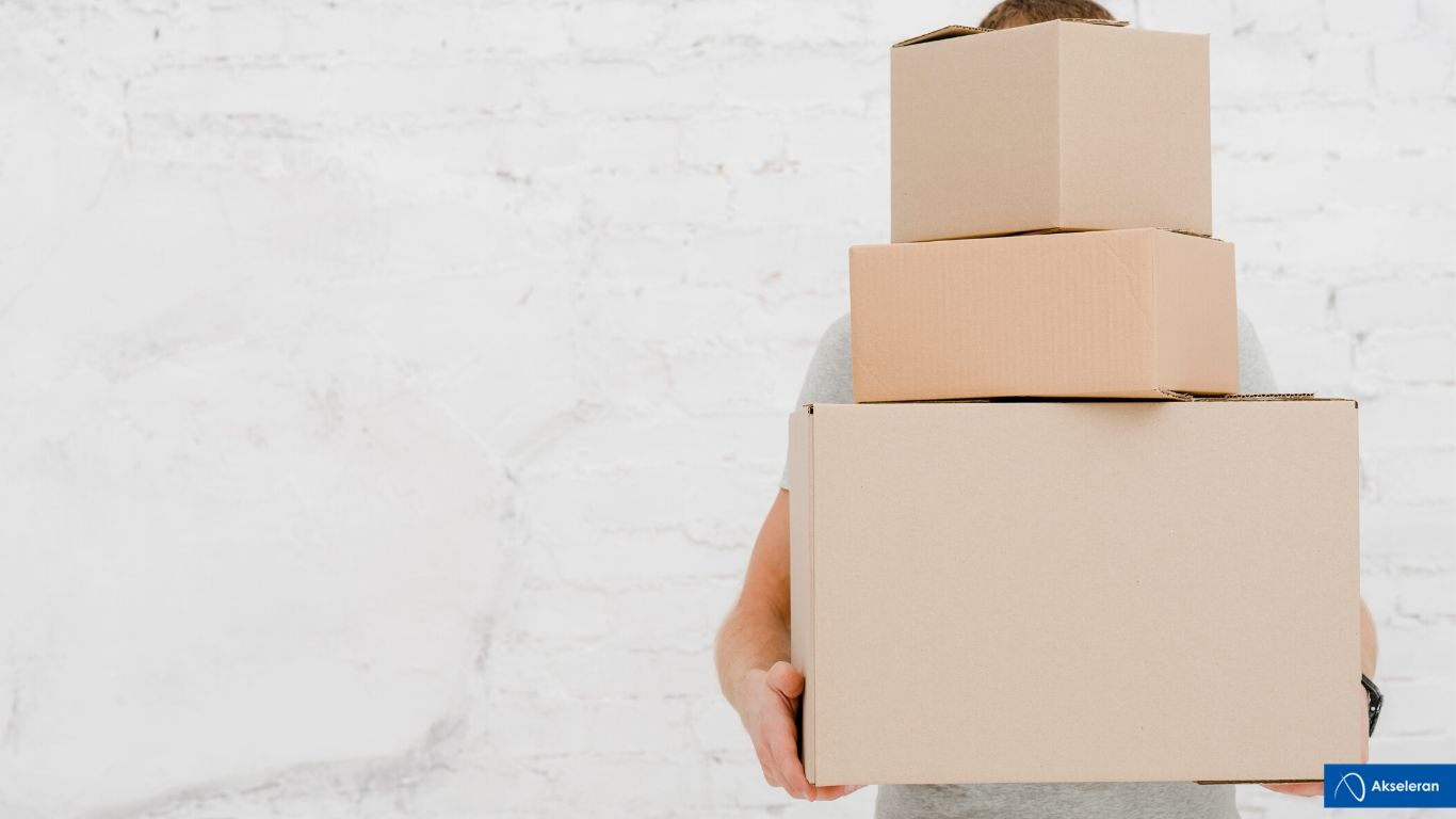 buat invoice dengan desain elegan